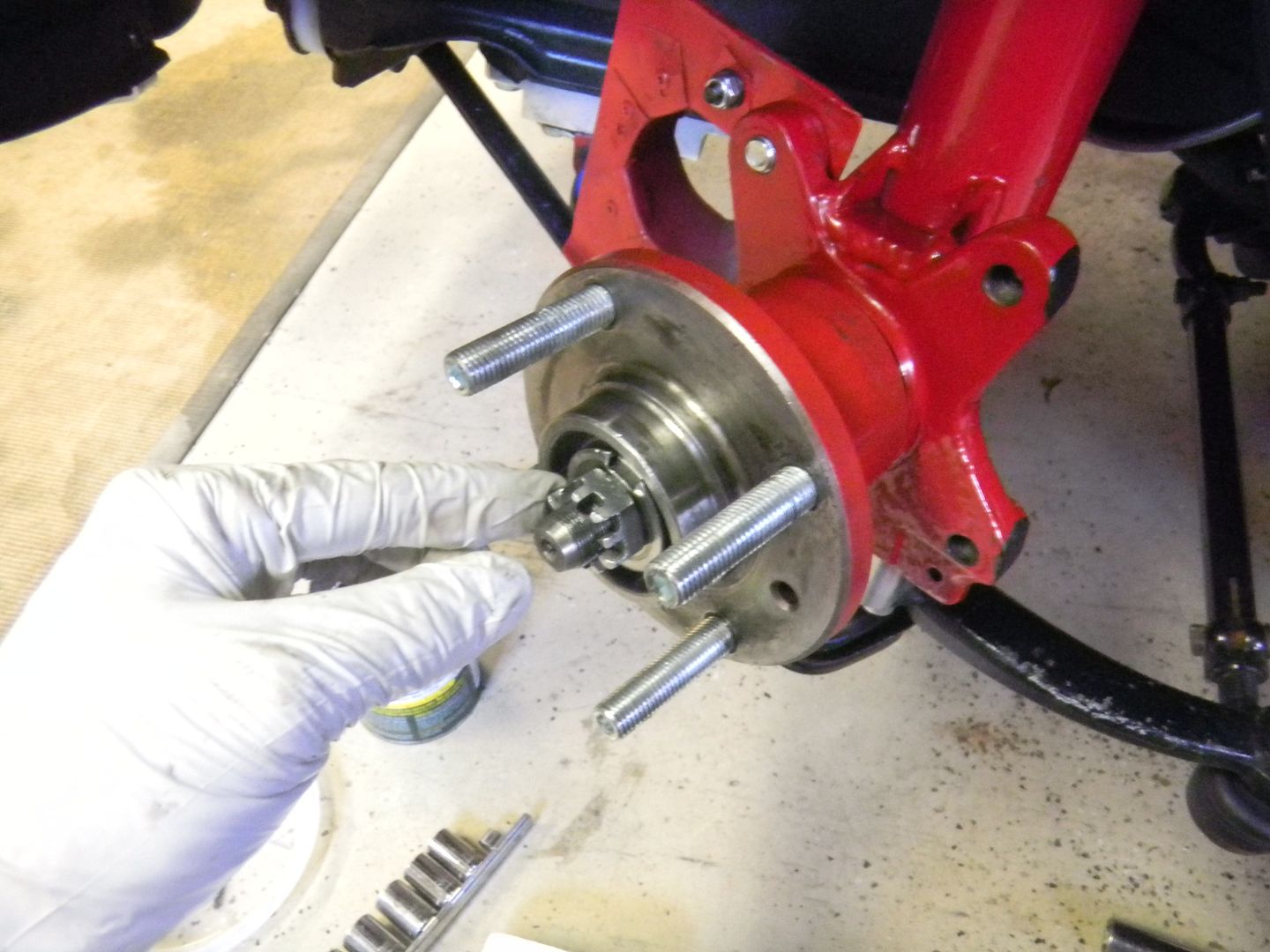 How to do Front Wheel Bearing Maintenance ﻿ Suspension and Steering